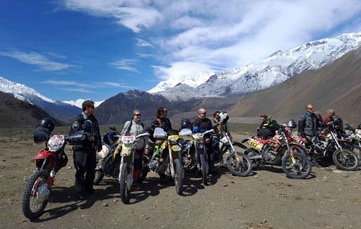 upper mustang motorcycle trip